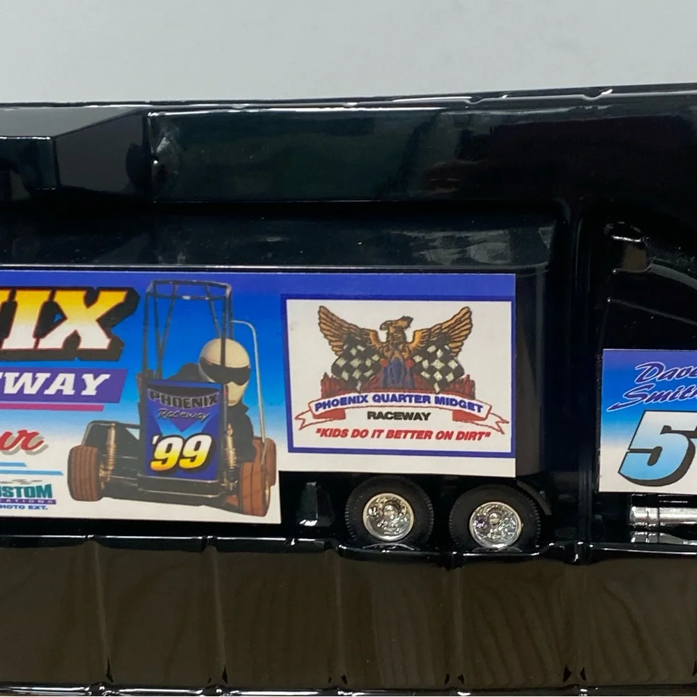 Racing Champions Phoenix Raceway 1993 NASCAR Racing Team Transporter 1:64